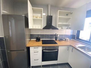 Location Appartement  De blasco ibáñez. Piso recién reformado junto estación de tren