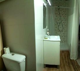 Miete Haus  Calle reina victoria. Apartamento en chalet compartido en sevilla este