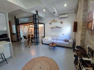 Ground floor in calle de l'Arquebisbe Company