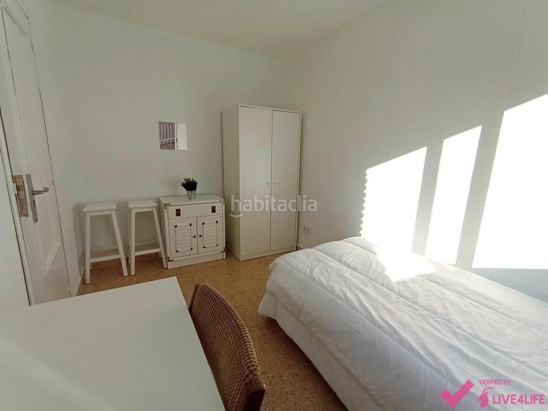 Foto 1443a671-e331-4934-8d5a-f78dd039e6b7. Lloguer pis a El Castell Burjassot