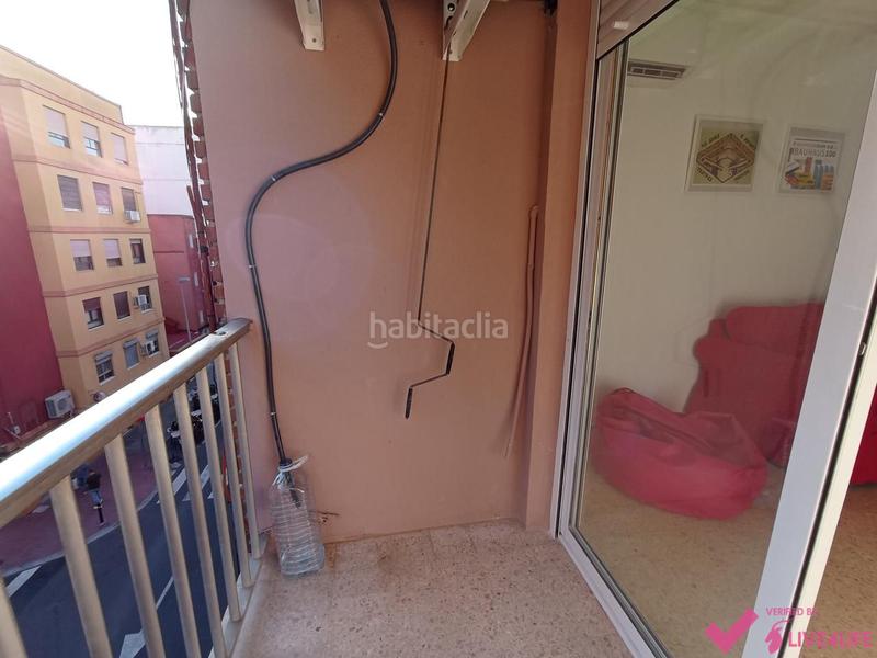 Foto 1edfaafa-00d1-4949-9ab2-5ce6309b7b8f. Lloguer pis a El Castell Burjassot