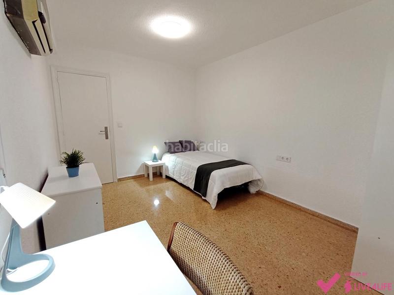 Foto dbc35d3f-3df8-47ef-a387-f3f9353c762e. Lloguer pis a El Castell Burjassot