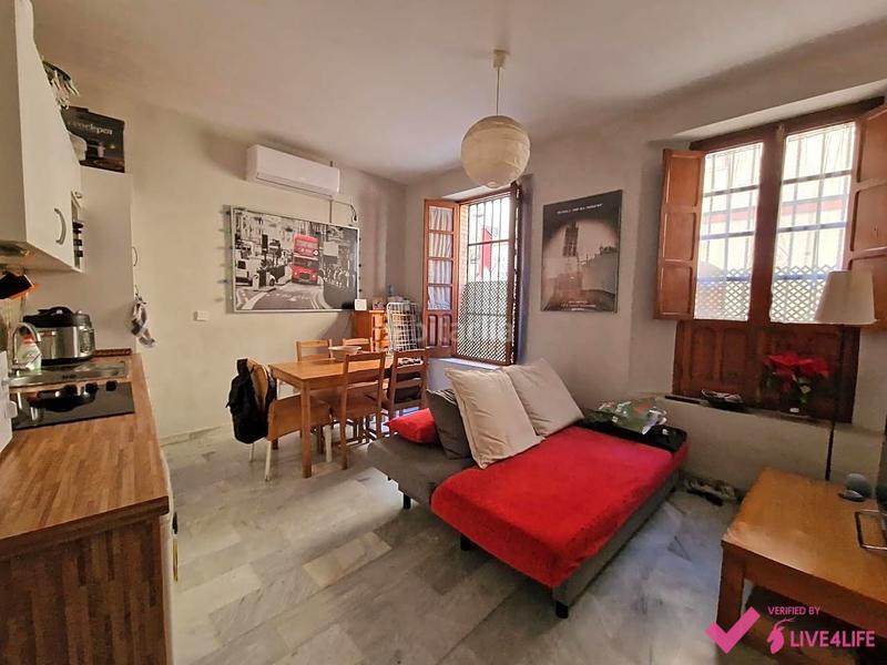 Foto 1088e899-7140-46d4-80ea-6e843b4389be. Miete appartement in Triana Casco Antiguo Sevilla