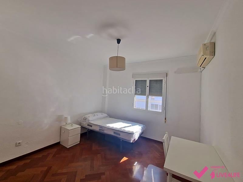 Foto 10d3cde5-1d6b-4239-b158-dc33254b6870. Miete etagenwohnung in Bami - La Estrella Sevilla