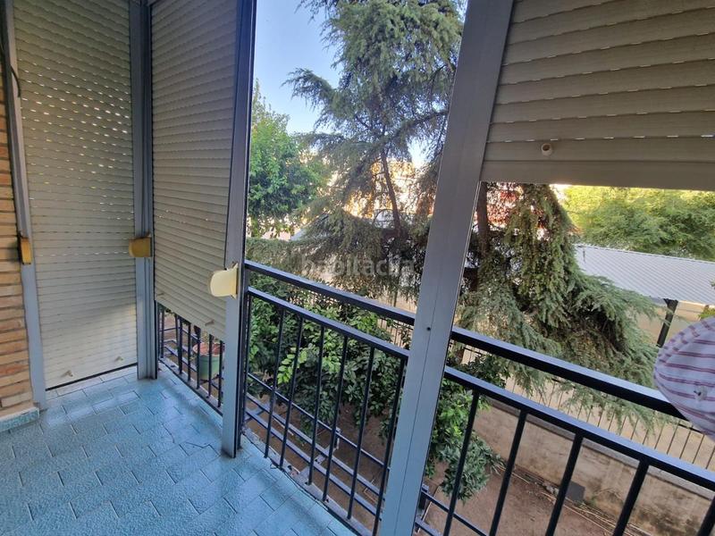 Foto b92b24bc-57e8-48f0-bcdd-bd5c90aa566f. Alquiler piso calle verano, , españa en El Torrejón - El Cerezo Sevilla