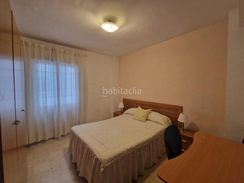 Foto fc375841-6e6f-4d83-9073-bbbad35a6e91. Miete etagenwohnung in El Torrejón - El Cerezo Sevilla