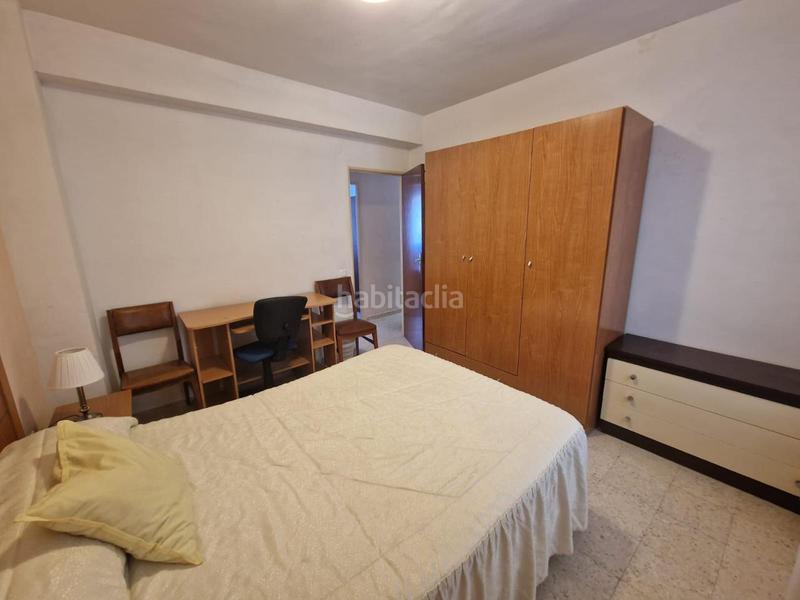 Foto bfc5e460-e8fe-4150-9897-9e93a21af4ea. Rent flat in El Torrejón - El Cerezo Sevilla