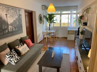 Rent Ground floor  Carrer de campillo de altobuey. Piso en calle campillo de altobuey