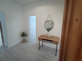 Miete Etagenwohnung  Carrer de tomàs valls. Piso en tomás valls