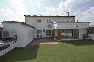 Location Duplex  Carretera de vic. Casa adosada en perfecto estado lista para entrar a vivir