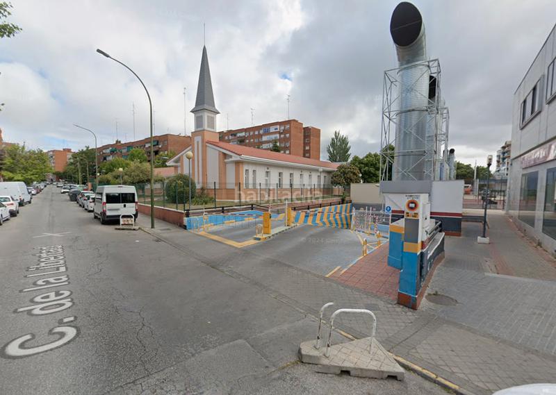 Foto ecbc0fbb-6c38-4d2b-a83d-1201837eb639. Posto auto in Villafontana - Estoril I Móstoles