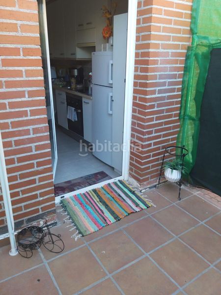 Foto a0283a63-0b46-43fb-827e-963e6c049bfd. Pis amb calefacció aparcament a Villa del Prado