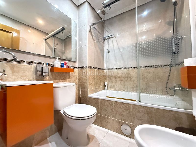 Foto 71e77d33-9761-4cf2-badb-c724e88de7d0. Casa adossada amb calefacció aparcament piscina a Móstoles