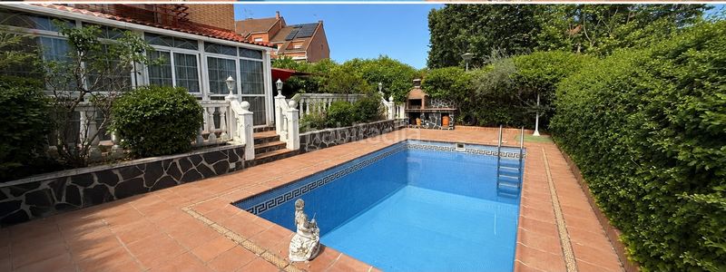 Foto 85d70f17-f933-405c-803c-0eb79cc7047a. Casa adossada amb calefacció aparcament piscina a Móstoles