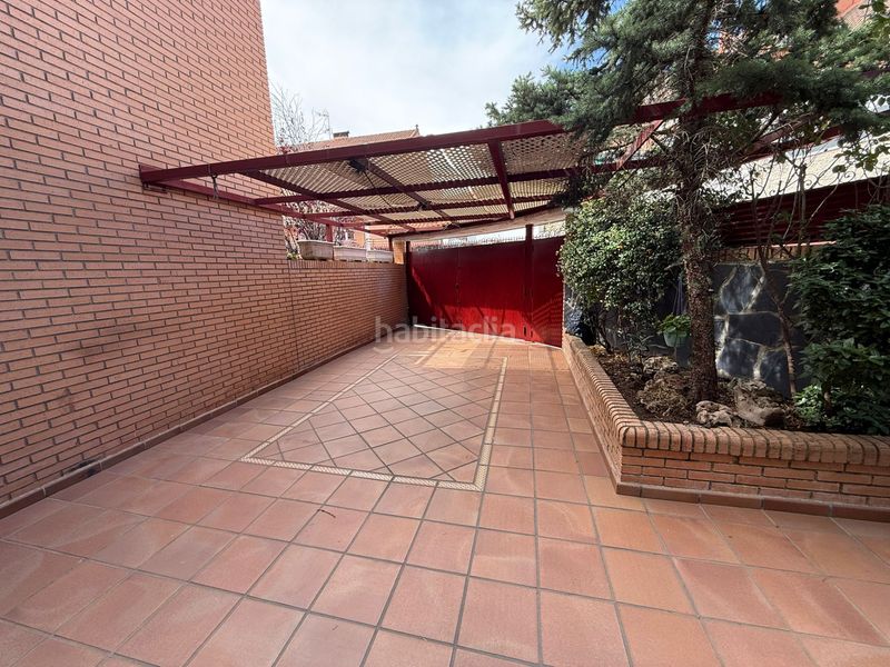 Foto f3562d16-5bae-4639-ad31-2c99b9fa5067. Casa adossada amb calefacció aparcament piscina a Móstoles