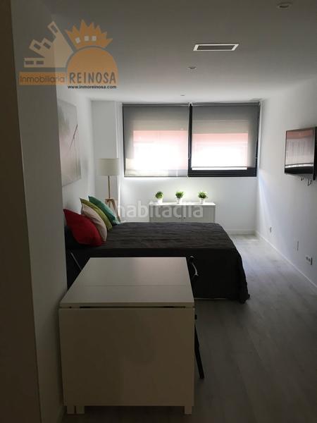 Foto 8affcac8-3bfa-4f87-9cdf-284f07ddc3a5. Rent studio with pool in Juan Carlos I Murcia