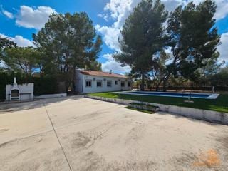 Chalet en Los Conejos. Casa de campo en los conejos i