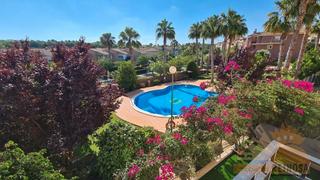 Car parking in Avenida del Golf 137