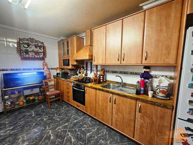 Foto 805d417d-8c9b-4436-ae06-999ae8f0a91f. Casa adosada en calle sevilla 20 vivienda con bajo comercial en Molina de Segura