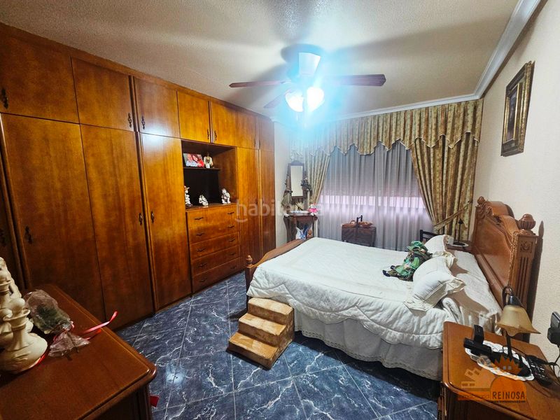 Foto 909f0e40-98a9-4c11-b2f8-3b315aabc777. Casa adosada en calle sevilla 20 vivienda con bajo comercial en Molina de Segura