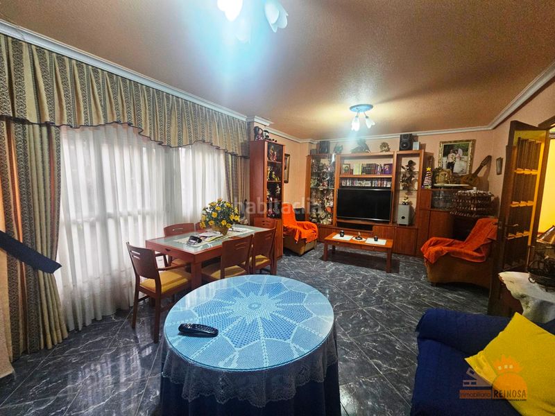 Foto 93a33060-1b7c-4024-9aa7-27544e7877e8. Casa adosada en calle sevilla 20 vivienda con bajo comercial en Molina de Segura