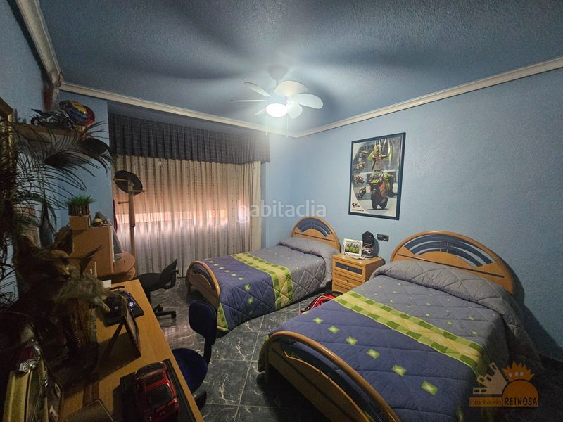 Foto e14e65c7-e21b-46a7-ba56-364db6bbda84. Casa adosada en calle sevilla 20 vivienda con bajo comercial en Molina de Segura