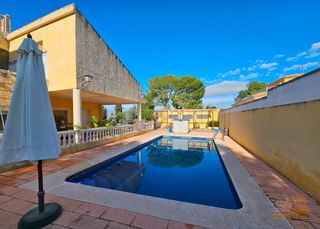 Chalet en La Alcayna. Chalet en el romeral