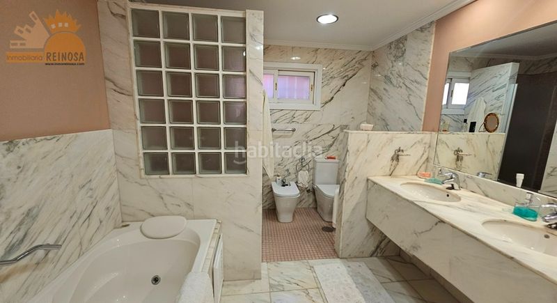 Foto 7aa053c7-3a95-4161-a257-ced906743d2e. Chalet exclusiva villa en urbanización los vientos espacio, privacidad y elegancia en una sola planta. en Molina de Segura