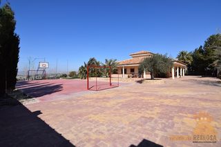 Lloguer Xalet a La Alcayna. Chalet de alquiler en finca de cura