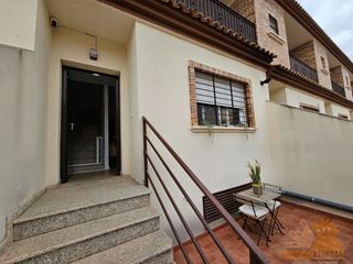 Casa adossada a Ceutí. Duplex en lorqui