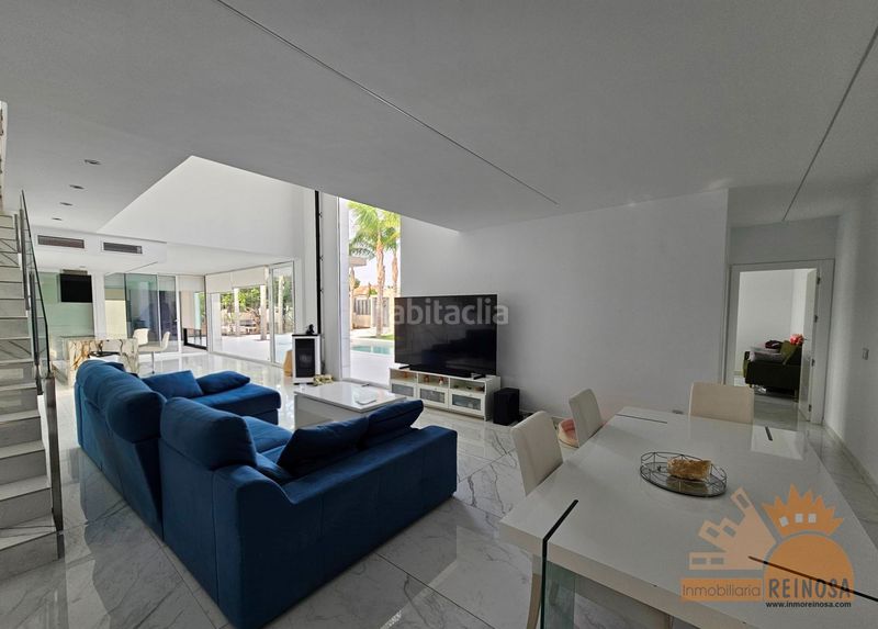 Foto 0a2f13aa-153c-440e-9dce-e439c4355c5d. Chalet exclusiva villa de diseño en Los Conejos en Molina de Segura