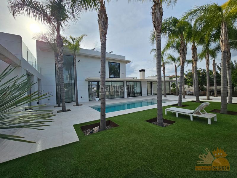 Foto d3d63759-c937-48eb-a1ac-66a5ea209e6d. Chalet exclusiva villa de diseño en Los Conejos en Molina de Segura