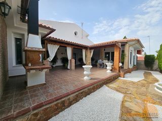 Xalet a La Alcayna. Chalet en planta baja en la alcayna