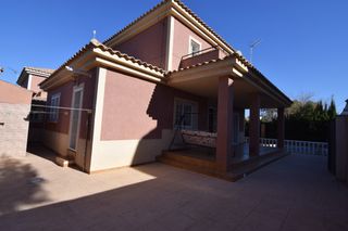 Chalet in La Alcayna. ?? chalet en venta en urbanización la alcayna – molina de segura