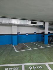 Rent Motorcycle parking in Carrer de nàpols 21. Alquiler plaza de moto!