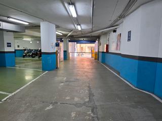 Lloguer Aparcament cotxe en Carrer de npols 21. Alquiler plaza de coche!