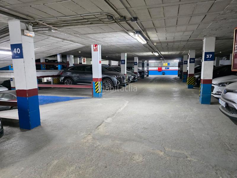 Foto 30f45a2b-c53f-412f-9954-718042d5087b. Affitto posto moto in carrer de vila i vilà 50 in Barcelona