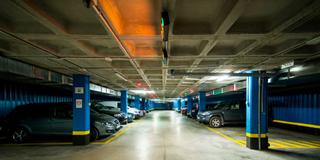 Lloguer Aparcament cotxe a Calle de la ventosa 23. Se alquila plaza de parking para coche grande