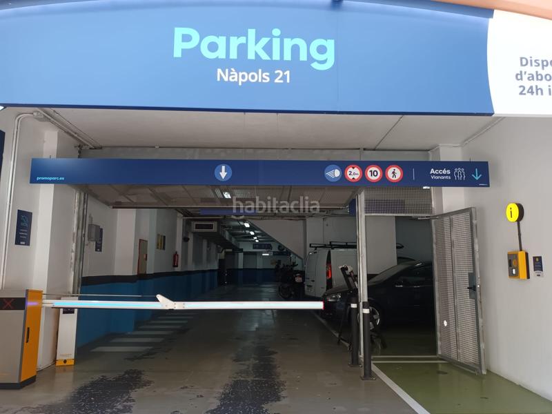 Foto 5f596035-31f7-4ba6-ac5e-54872905feb8. Location parking moto dans parque deportivo puerta de hierro 28023 dans Madrid