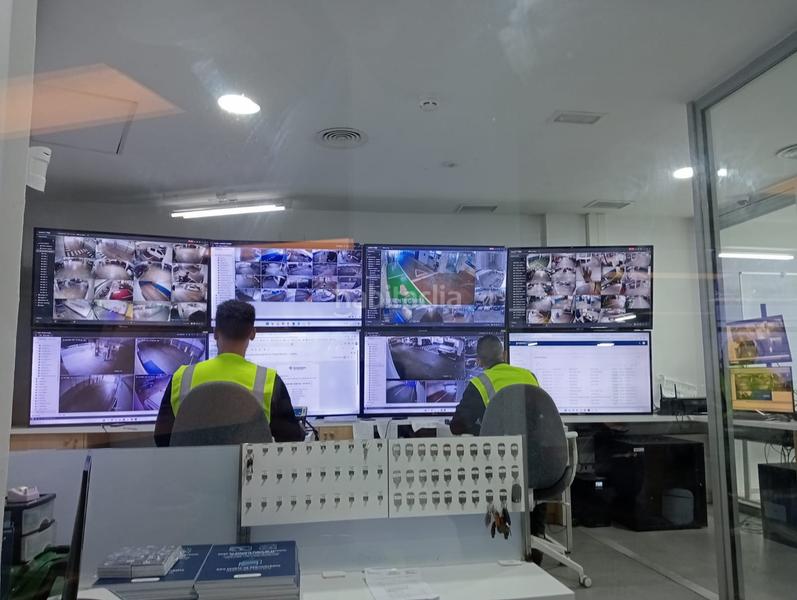 Foto 633a99dd-1dca-4bc9-bcc1-d236f7896def. Affitto posto auto in carrer del poeta cabanyes 4 in Barcelona