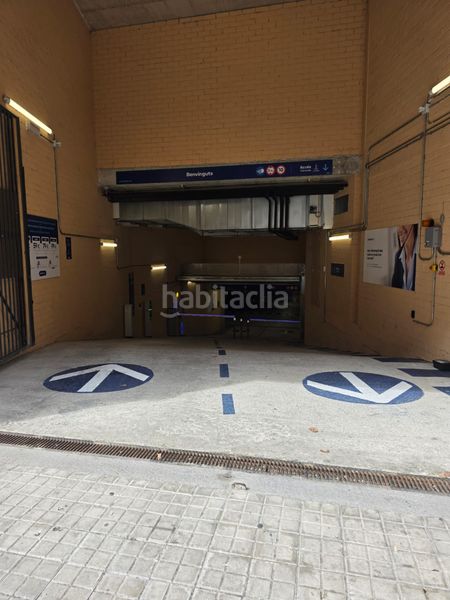 Foto d2e666e8-91db-43b6-b633-fdd4f4b4c16f. Affitto posto auto in carrer del doctor trueta 209 in Barcelona