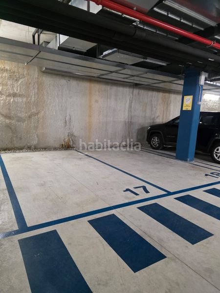 Foto f8697105-59c8-434e-b548-be6728d64f84. Affitto posto auto in carrer del doctor trueta 209 in Barcelona