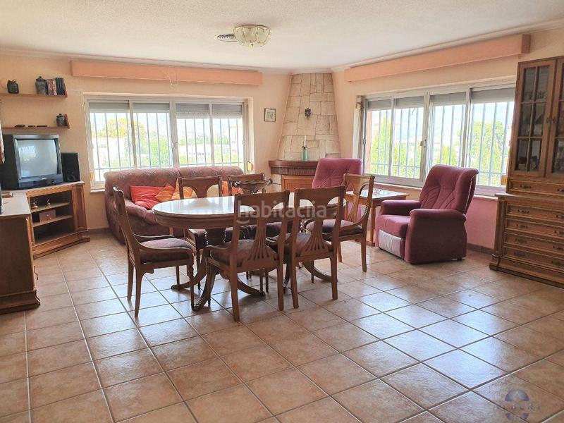 Foto beeebec5-fc5e-4a81-a6b6-5f8ea2fe40ba. Capannone industriale in Monòver