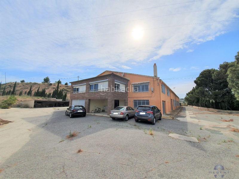 Foto cb867692-710f-4edd-8547-693109f8a65f. Capannone industriale in Monòver