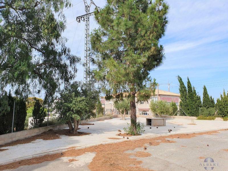 Foto df5356c6-300a-4b52-9373-a01185d892c5. Capannone industriale in Monòver