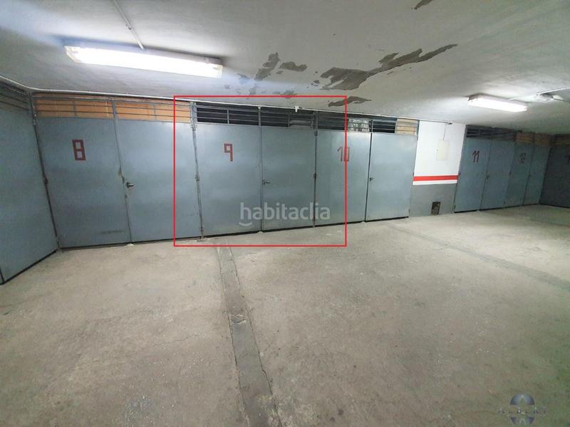 Foto 7b6870bc-88fd-4720-8a2f-192487a702b4. Autoparkplatz in Monòver