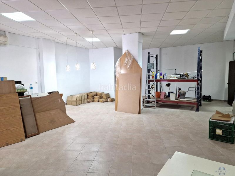 Foto d1db67d1-26af-4a46-8d3c-5e28bbbc1330. Local comercial a Monòver