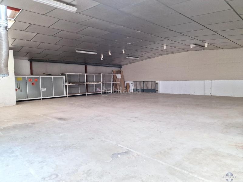 Foto 5ea092c5-3ea9-46ea-bc4f-ea373b06c746. Fabrikhalle in Monòver