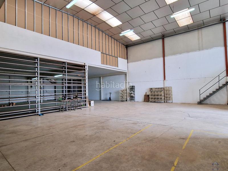 Foto 6bbc6f30-3750-4c65-9d25-e436112a8819. Fabrikhalle in Monòver