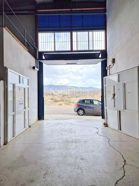 Foto 919e3f0c-60f7-4096-bb08-d4dfbc8ecbf6. Fabrikhalle in Monòver